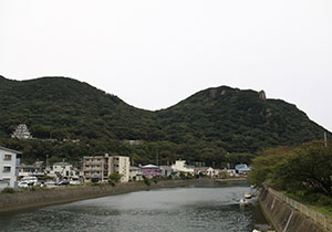 寝姿山